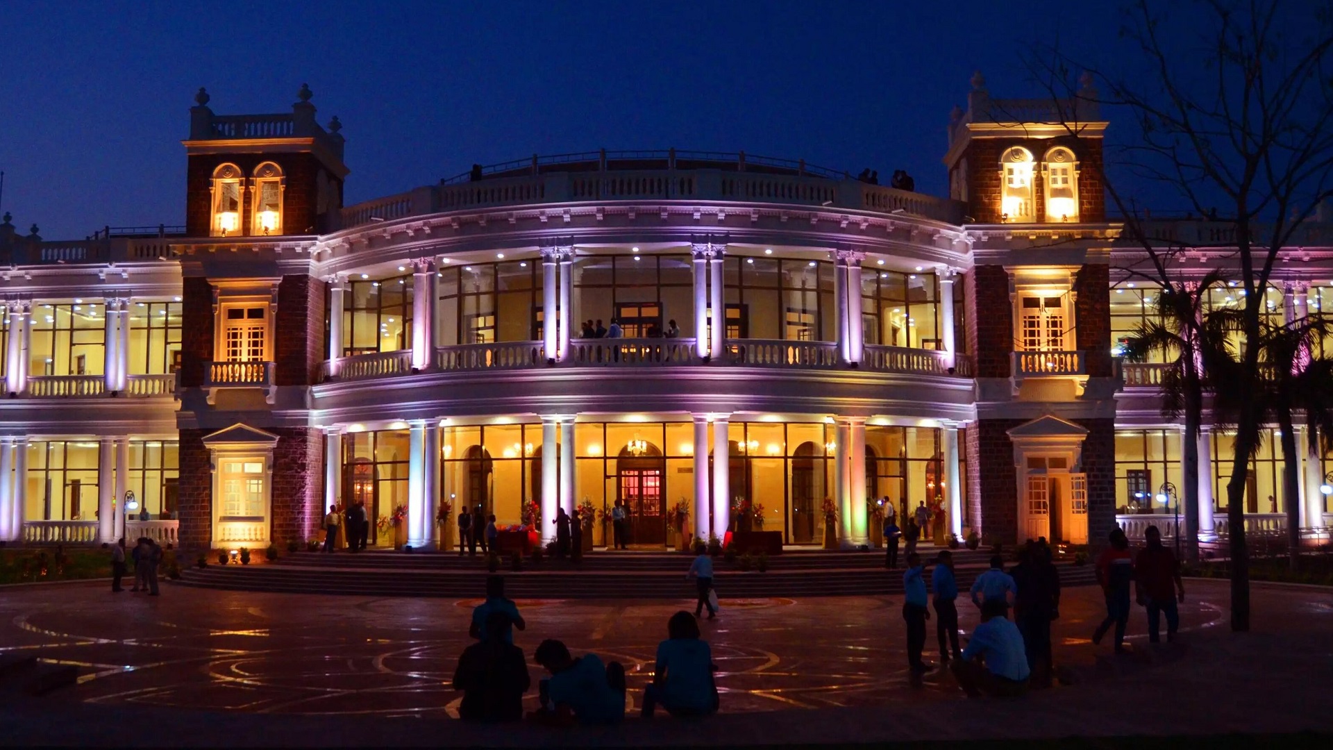 ACP panel cladding commercial building alt=